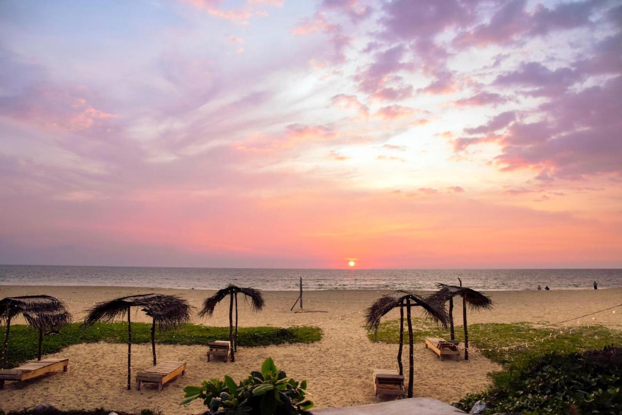 Kavin Beach Hotel Hikkaduwa Exterior photo