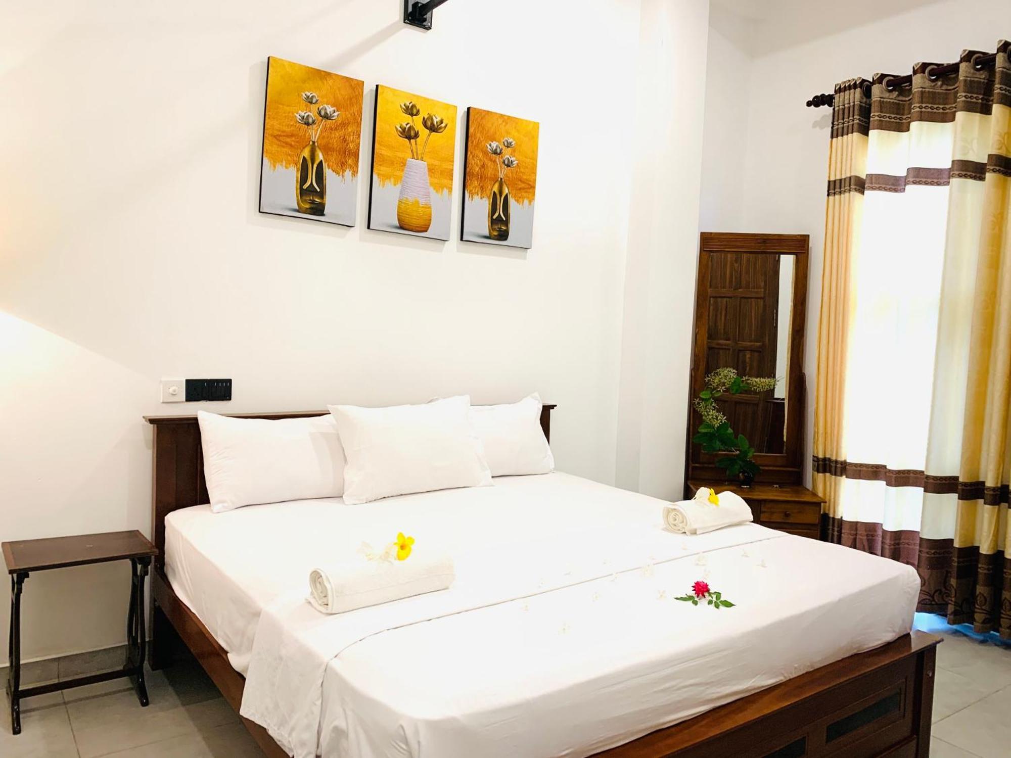 Kavin Beach Hotel Hikkaduwa Exterior photo